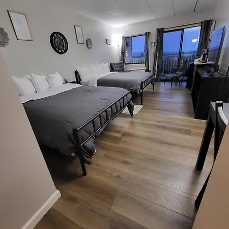 Cedar Lodge Room W/ Lake Views! Laconia Extérieur photo